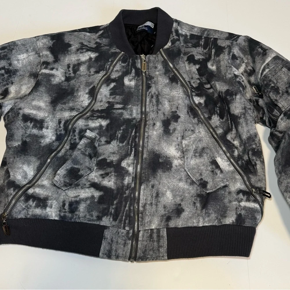 Men’s BEGOING bomber jacket with a gray and black  watercolor pattern size M
